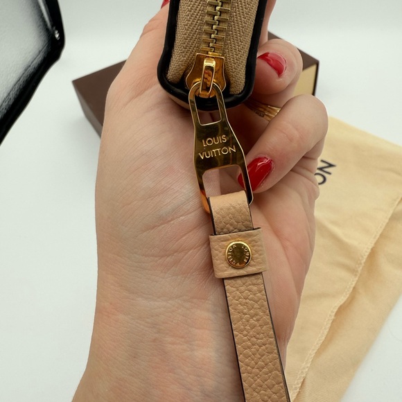 Louis Vuitton Tan Empriente Wallet - Picture 4 of 8